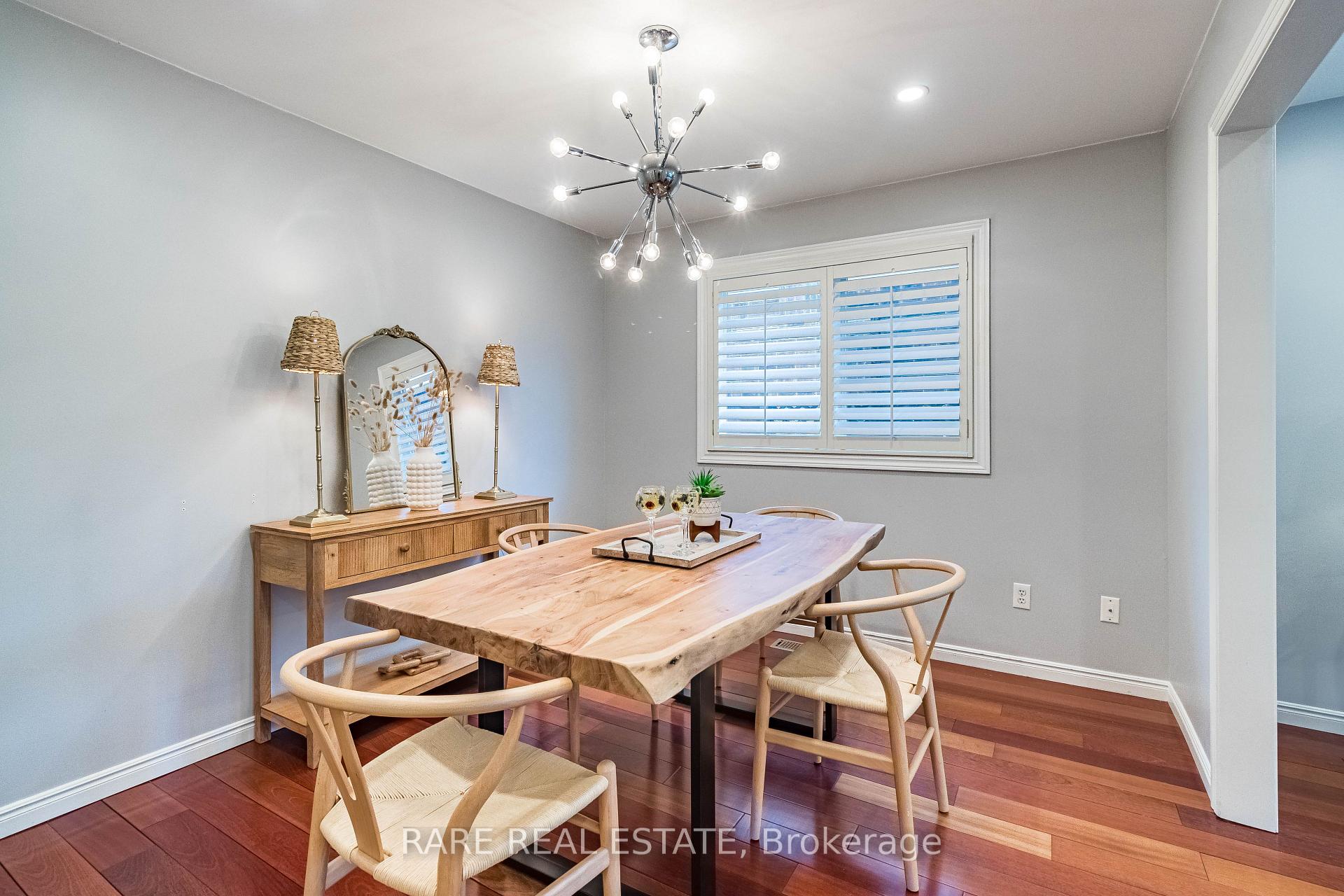 Photo 9 of 2446 Overton Drive, Burlington, Brant Hills — HOMEH