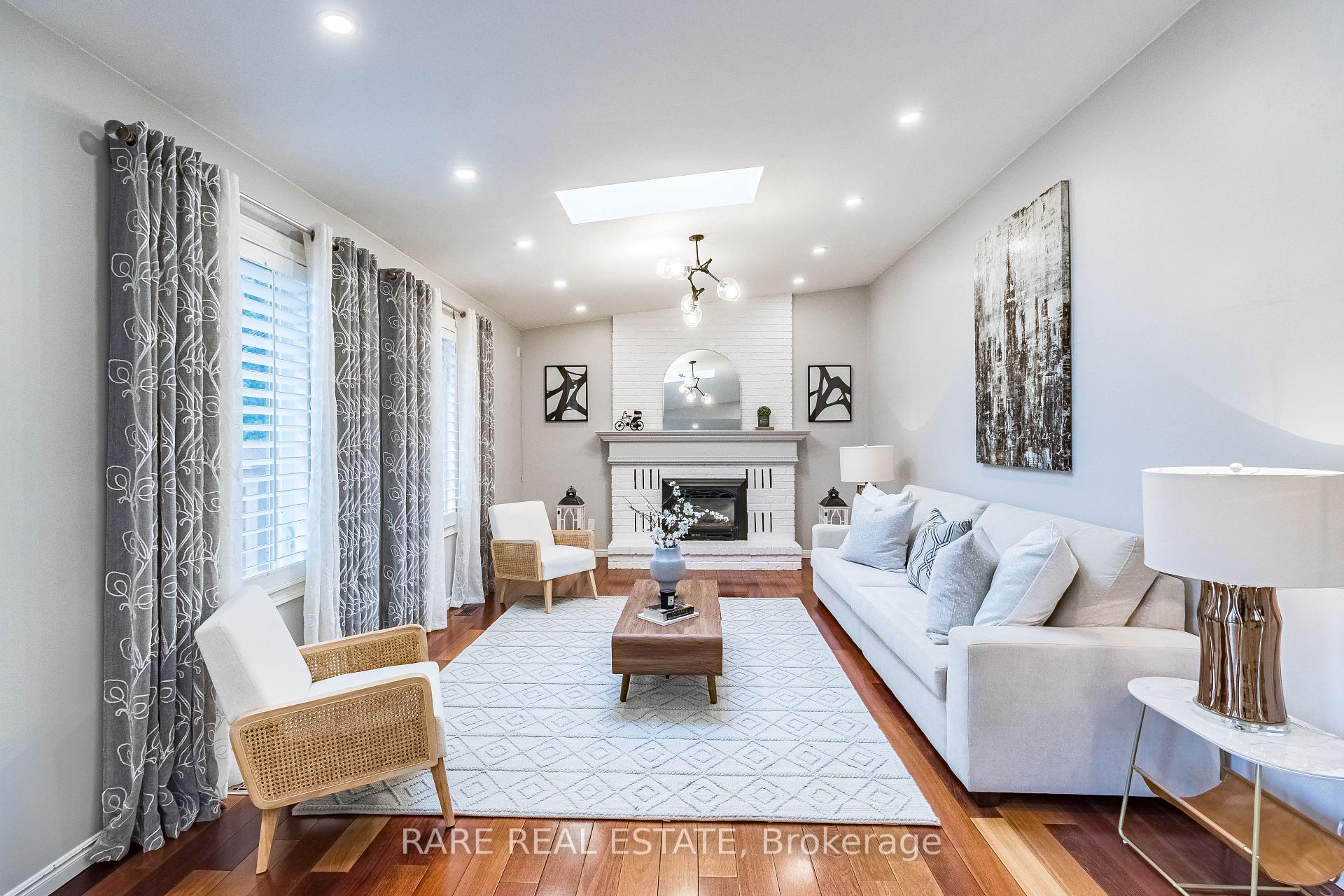 Photo 10 of 2446 Overton Drive, Burlington, Brant Hills — HOMEH