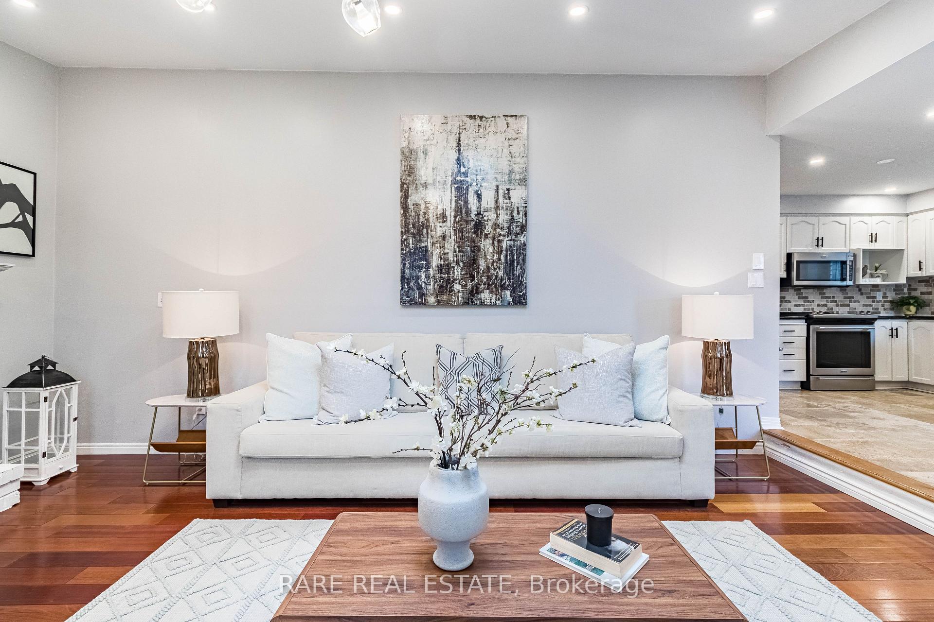 Photo 11 of 2446 Overton Drive, Burlington, Brant Hills — HOMEH