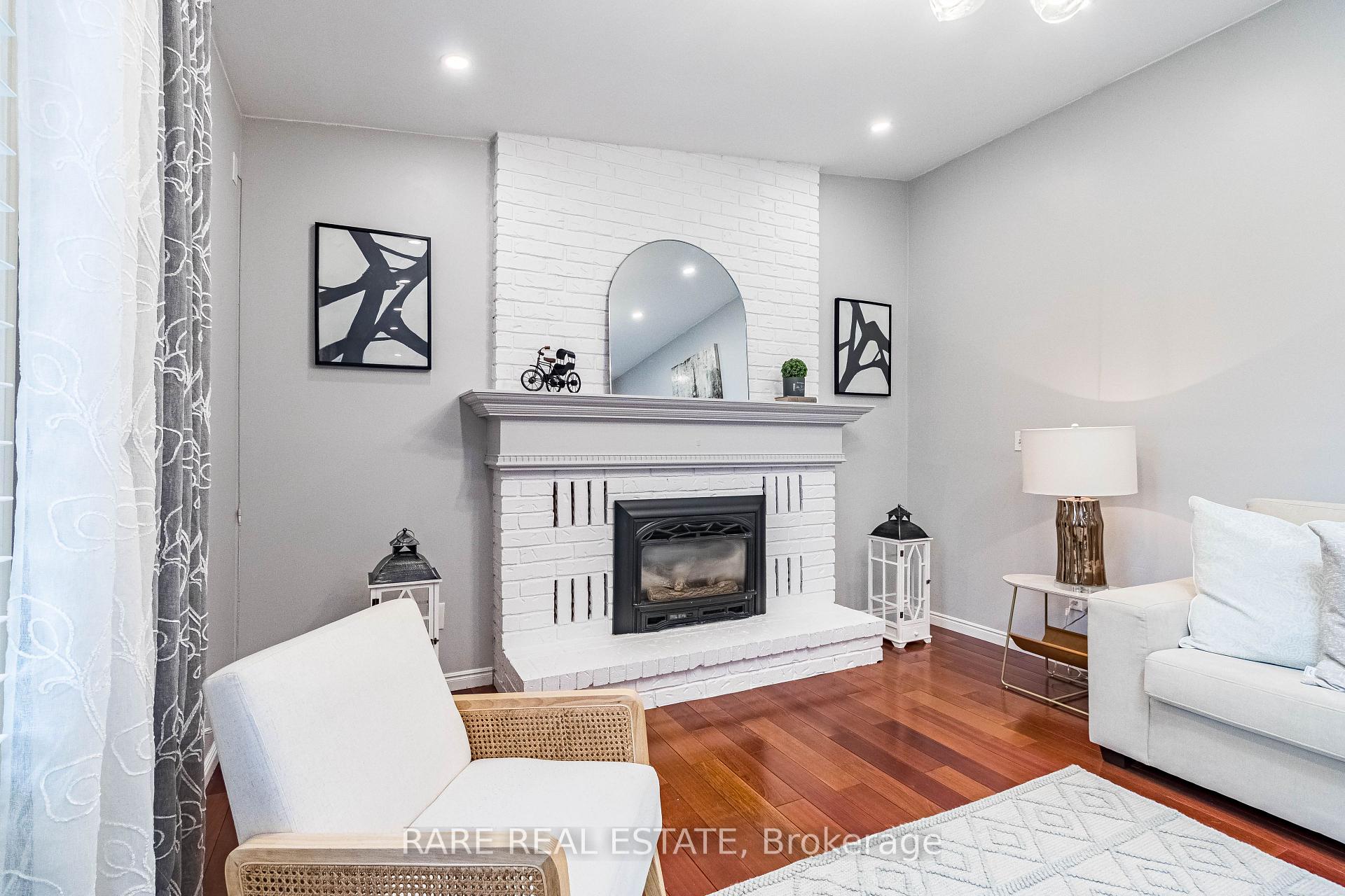Photo 12 of 2446 Overton Drive, Burlington, Brant Hills — HOMEH