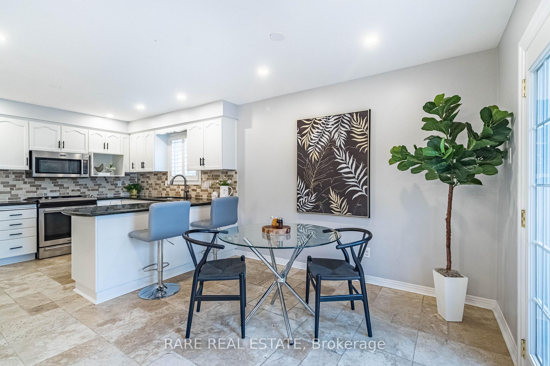 Photo 15 of 2446 Overton Drive, Burlington, Brant Hills — HOMEH
