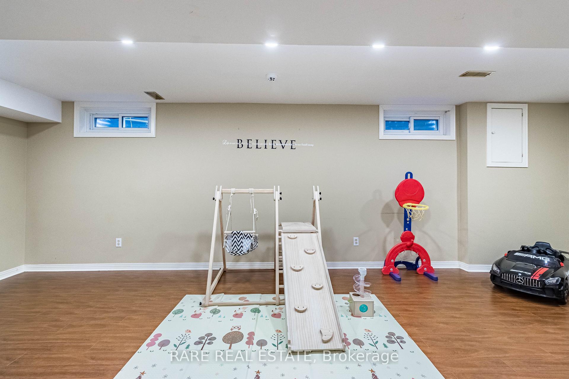 Photo 27 of 2446 Overton Drive, Burlington, Brant Hills — HOMEH