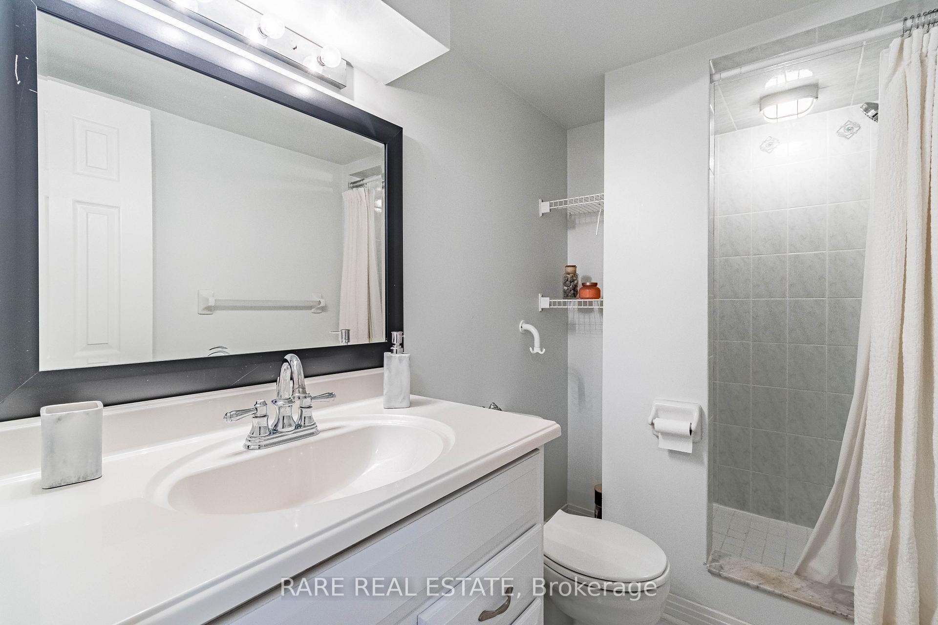 Photo 32 of 2446 Overton Drive, Burlington, Brant Hills — HOMEH
