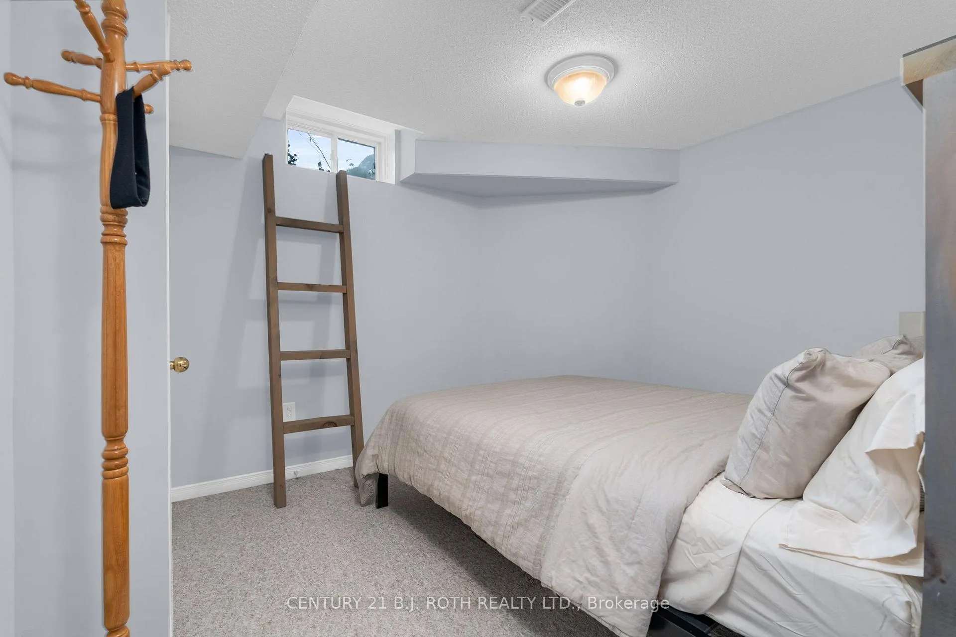 Photo 23 of 35 Mccann Lane, Essa, Angus — HOMEH