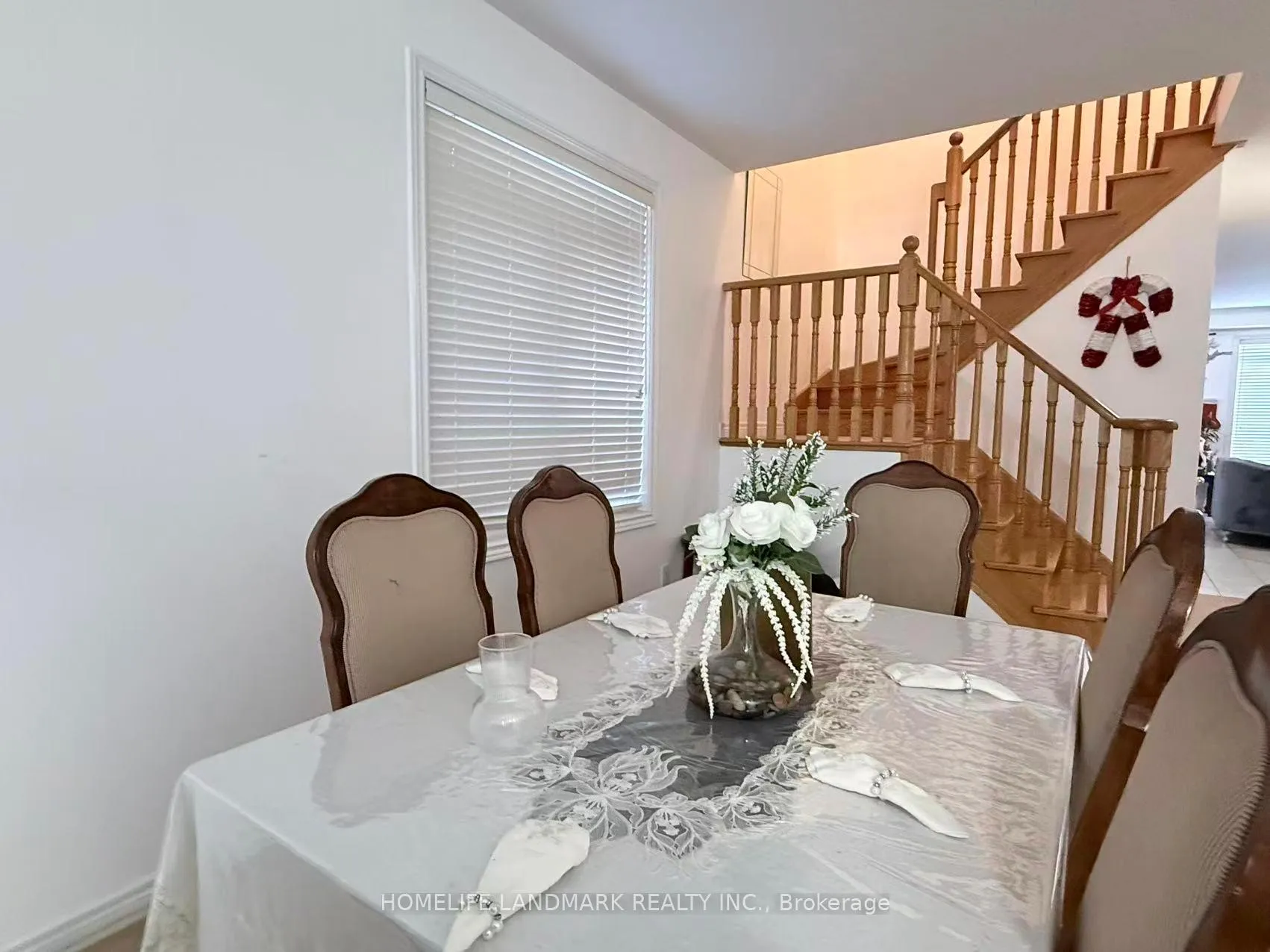 Photo 6 of 15 Sleightholme Crescent, Brampton, Bram East — HOMEH