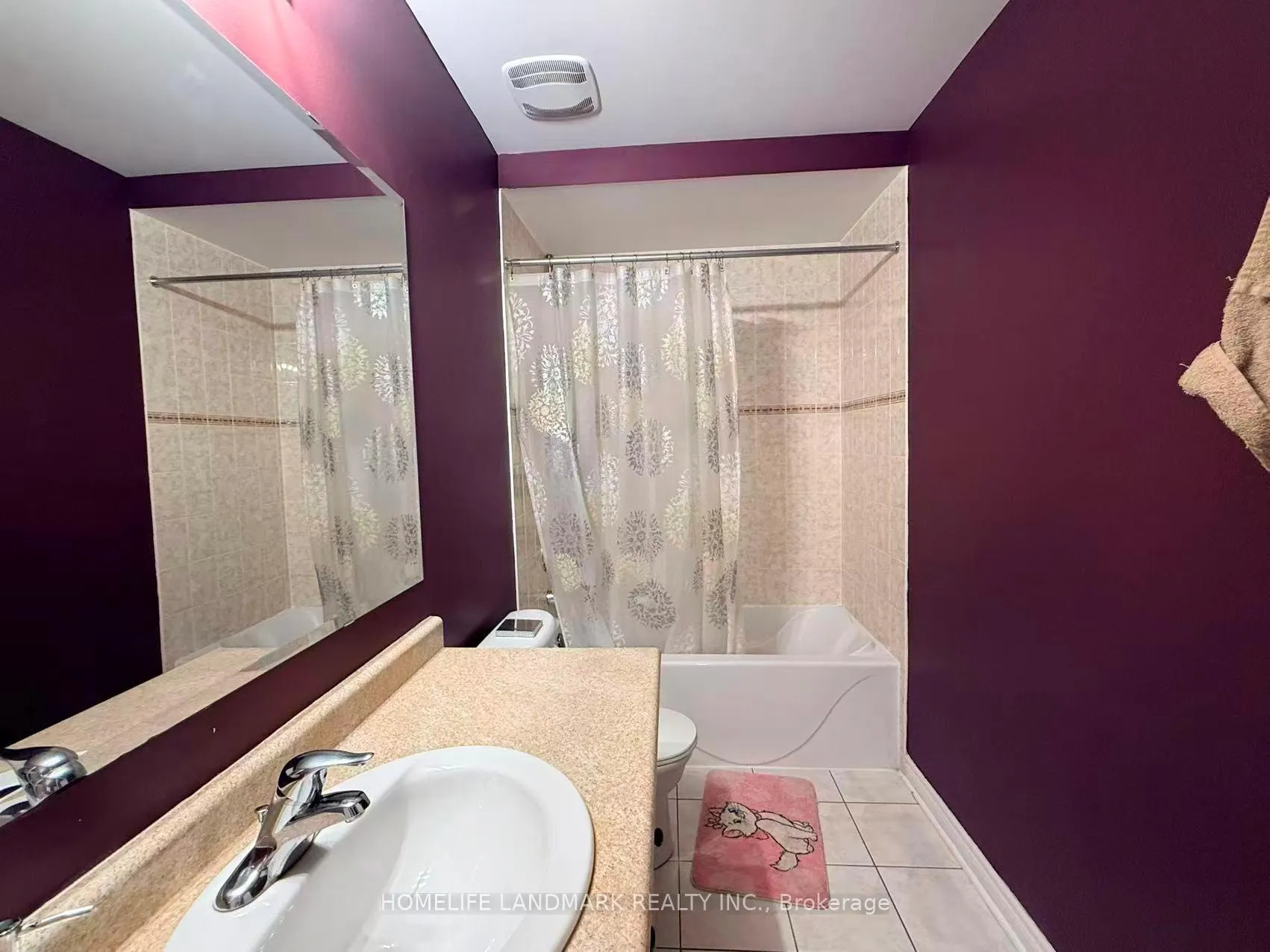 Photo 14 of 15 Sleightholme Crescent, Brampton, Bram East — HOMEH