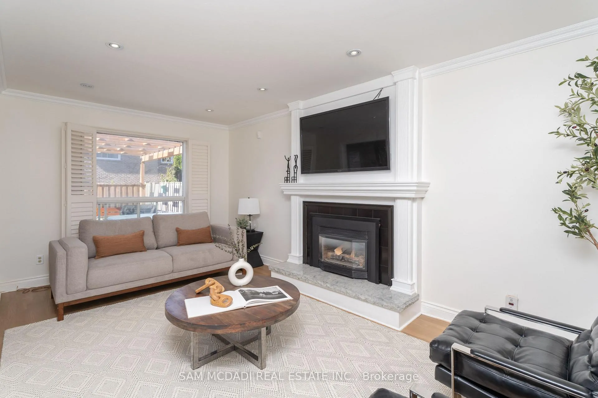 Photo 5 of 74 Pearce Drive, Ajax, Central West — HOMEH