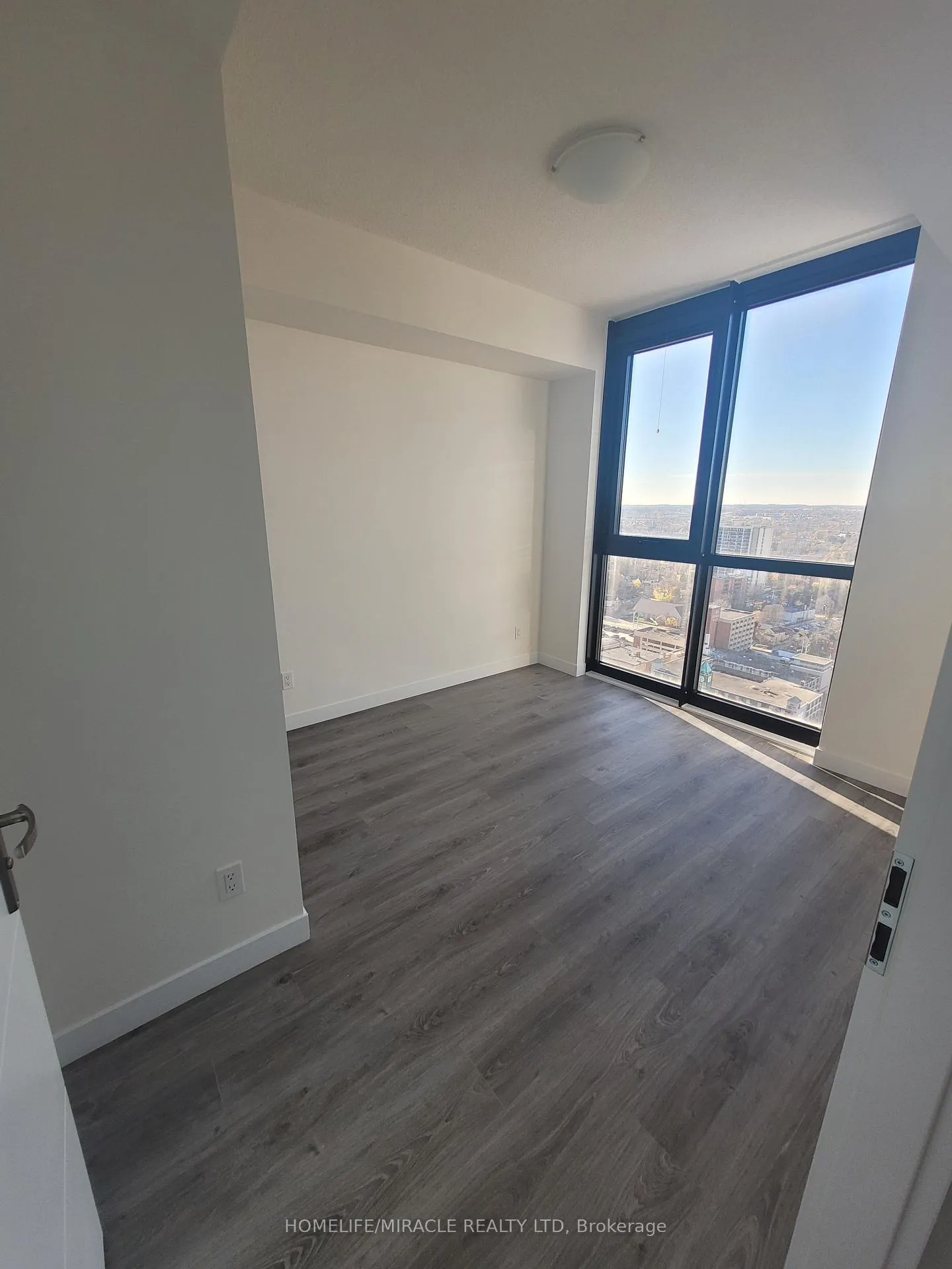 Photo 7 of Unit 2513, 60 Frederick Street, Kitchener, City Commercial Core — HOMEH