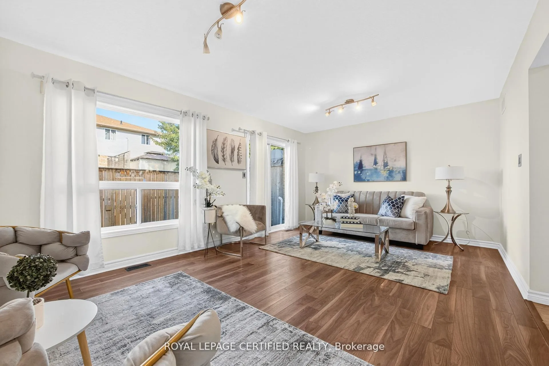 Photo 1 of Unit 2, 20 Shackleton Drive, Guelph, Grange Road — HOMEH