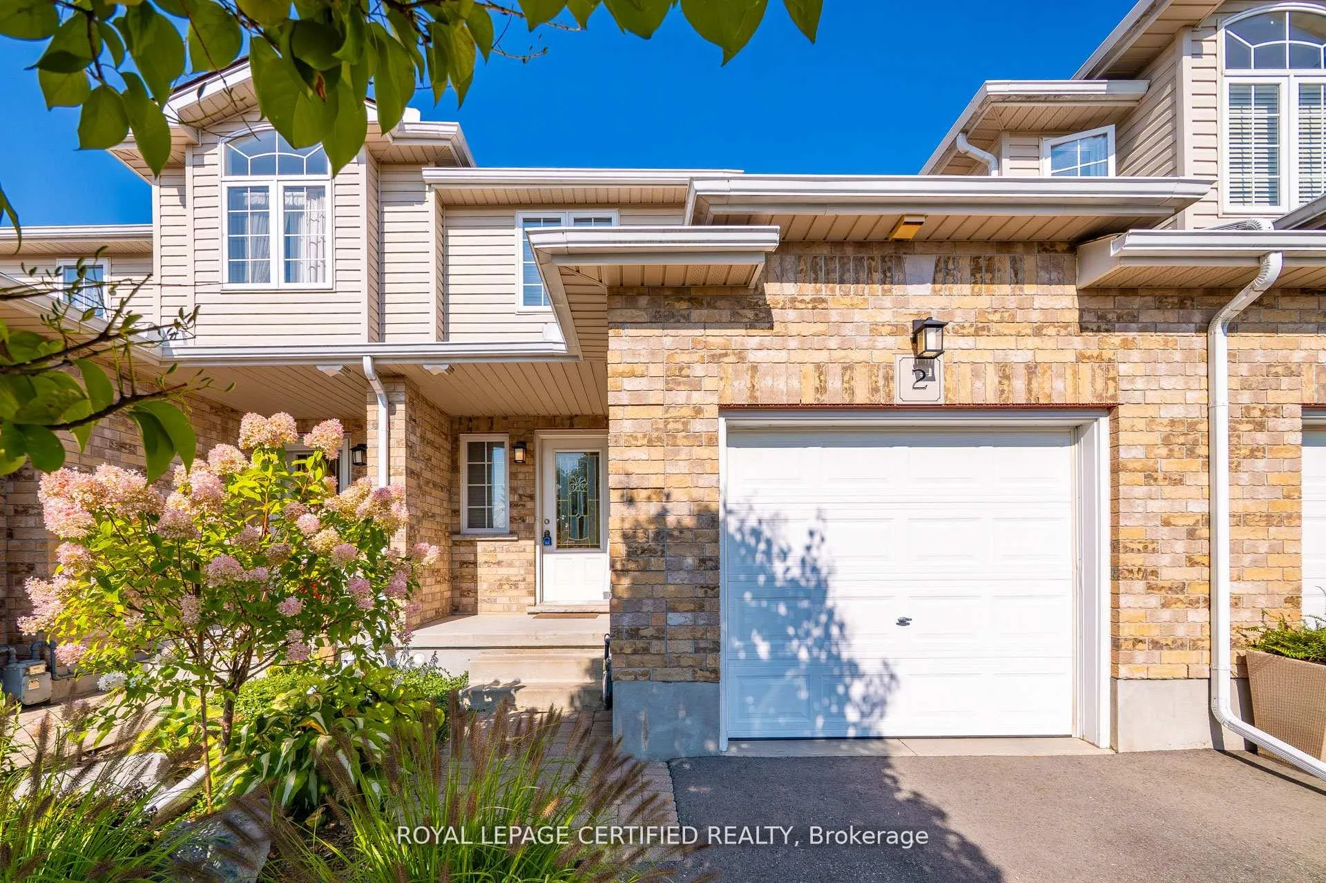 Photo 5 of Unit 2, 20 Shackleton Drive, Guelph, Grange Road — HOMEH