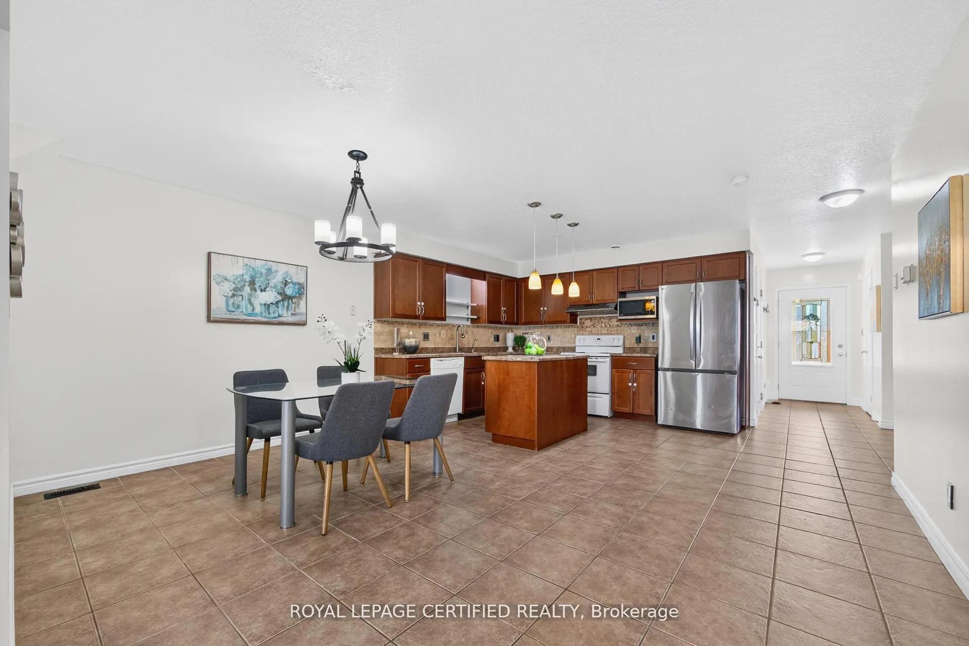 Photo 12 of Unit 2, 20 Shackleton Drive, Guelph, Grange Road — HOMEH