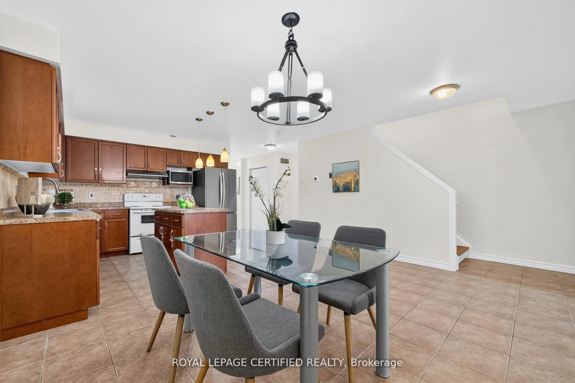 Photo 14 of Unit 2, 20 Shackleton Drive, Guelph, Grange Road — HOMEH