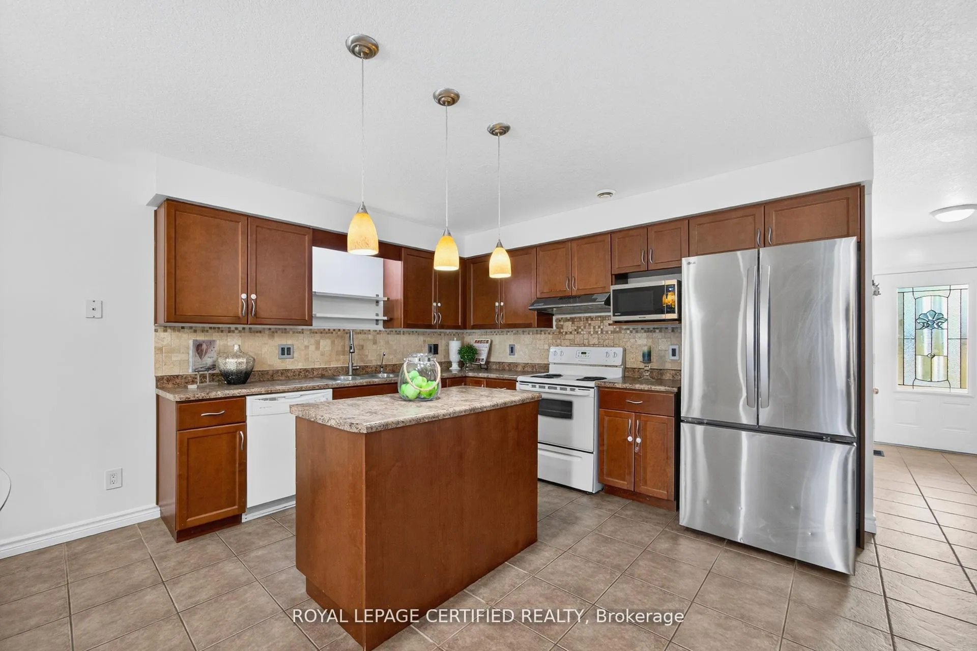 Photo 15 of Unit 2, 20 Shackleton Drive, Guelph, Grange Road — HOMEH