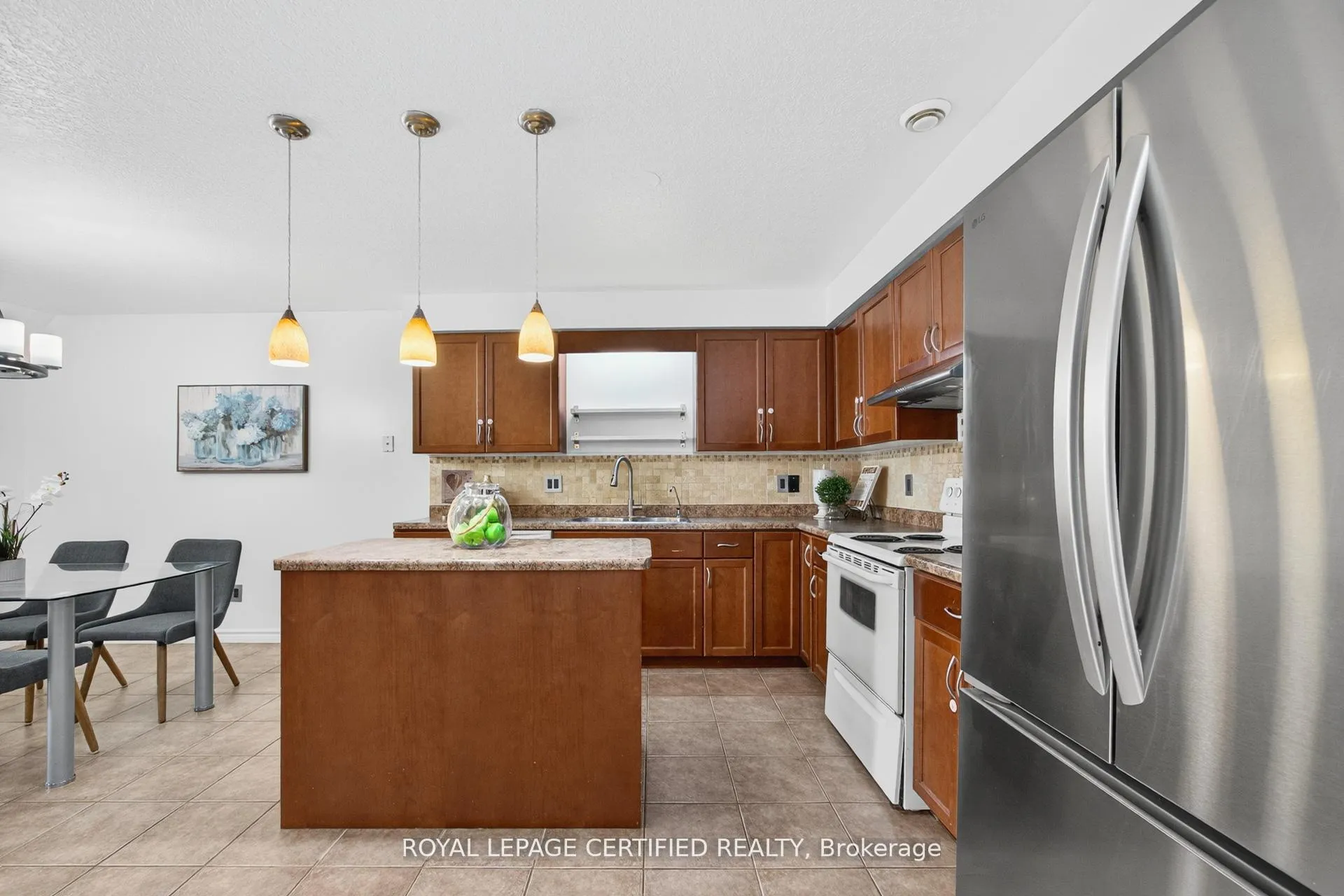 Photo 16 of Unit 2, 20 Shackleton Drive, Guelph, Grange Road — HOMEH