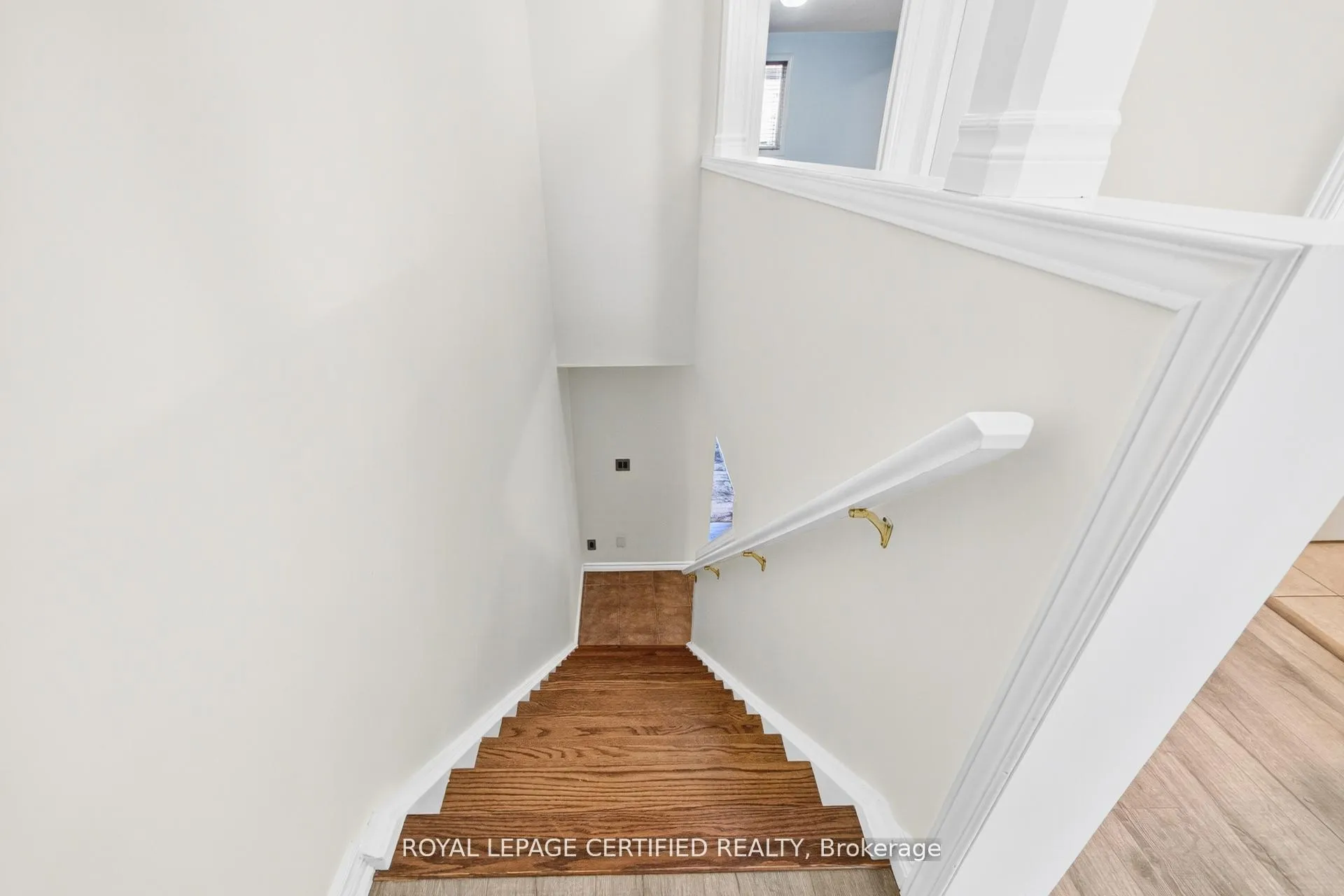 Photo 24 of Unit 2, 20 Shackleton Drive, Guelph, Grange Road — HOMEH