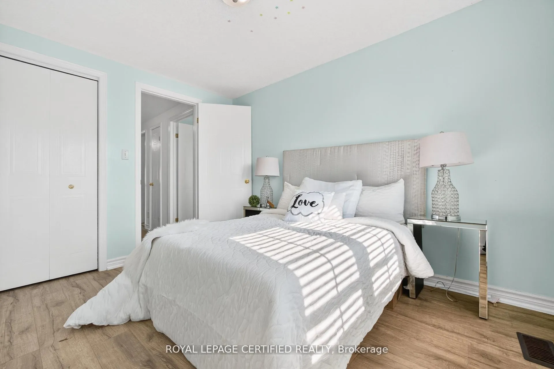 Photo 33 of Unit 2, 20 Shackleton Drive, Guelph, Grange Road — HOMEH