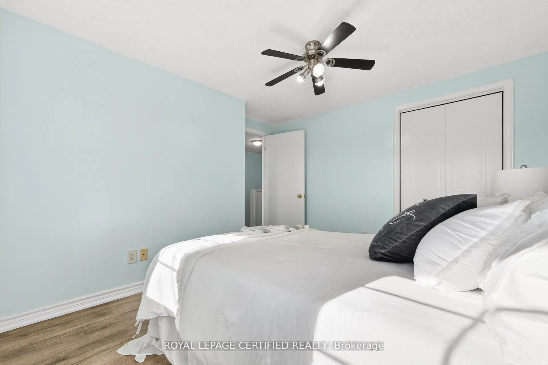 Photo 35 of Unit 2, 20 Shackleton Drive, Guelph, Grange Road — HOMEH