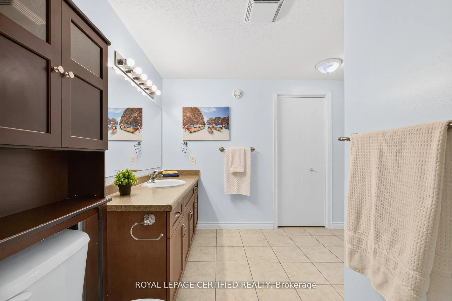 Photo 37 of Unit 2, 20 Shackleton Drive, Guelph, Grange Road — HOMEH