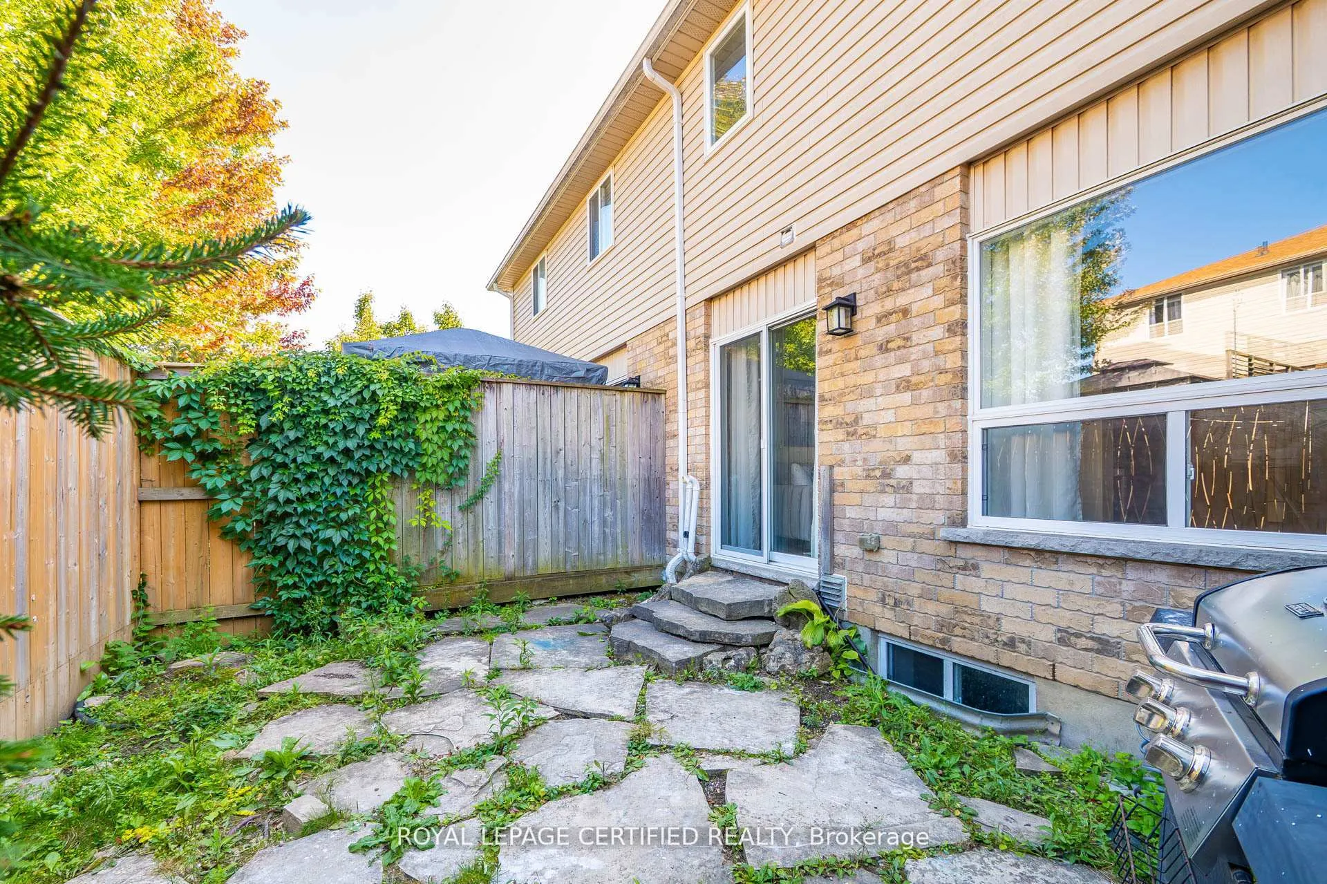 Photo 46 of Unit 2, 20 Shackleton Drive, Guelph, Grange Road — HOMEH