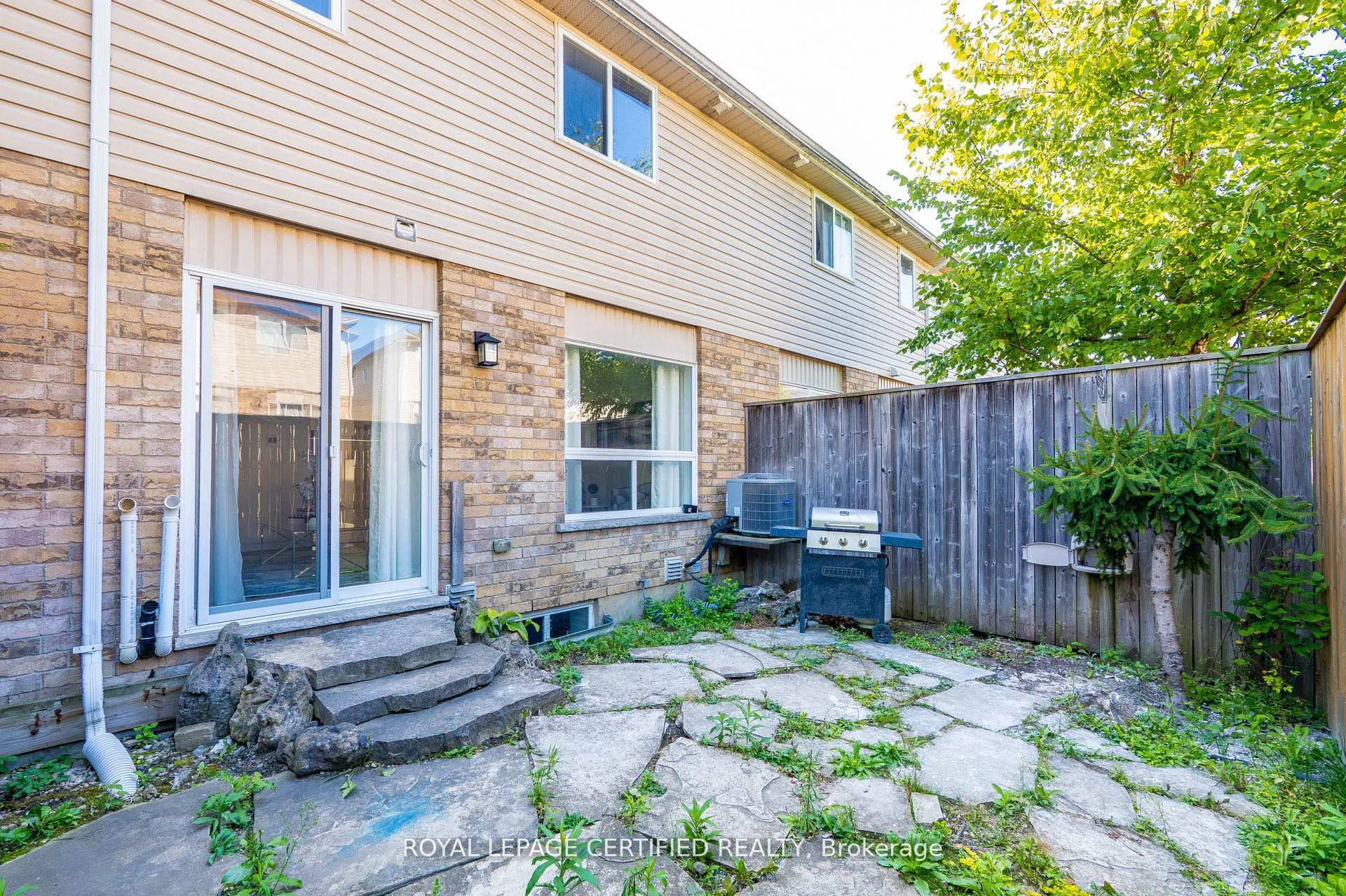 Photo 47 of Unit 2, 20 Shackleton Drive, Guelph, Grange Road — HOMEH