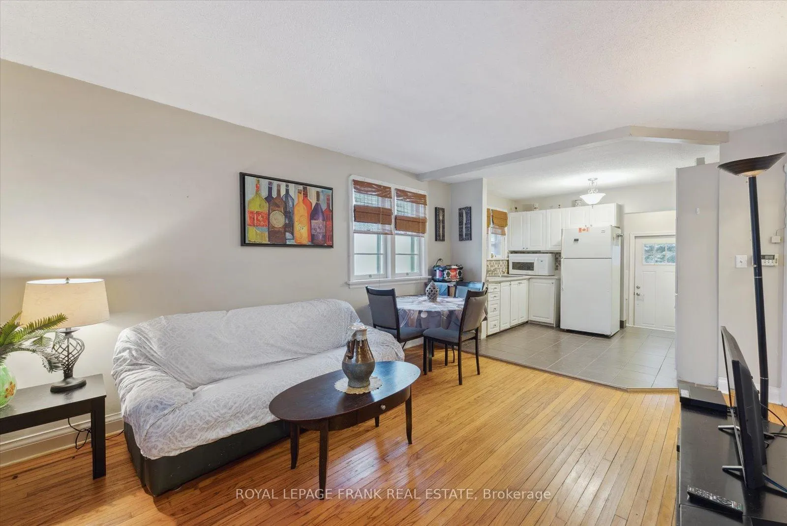 Photo 4 of 135 Lauder Road, Oshawa, O'Neill — HOMEH