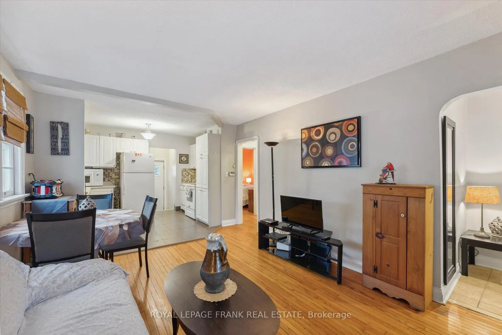Photo 5 of 135 Lauder Road, Oshawa, O'Neill — HOMEH