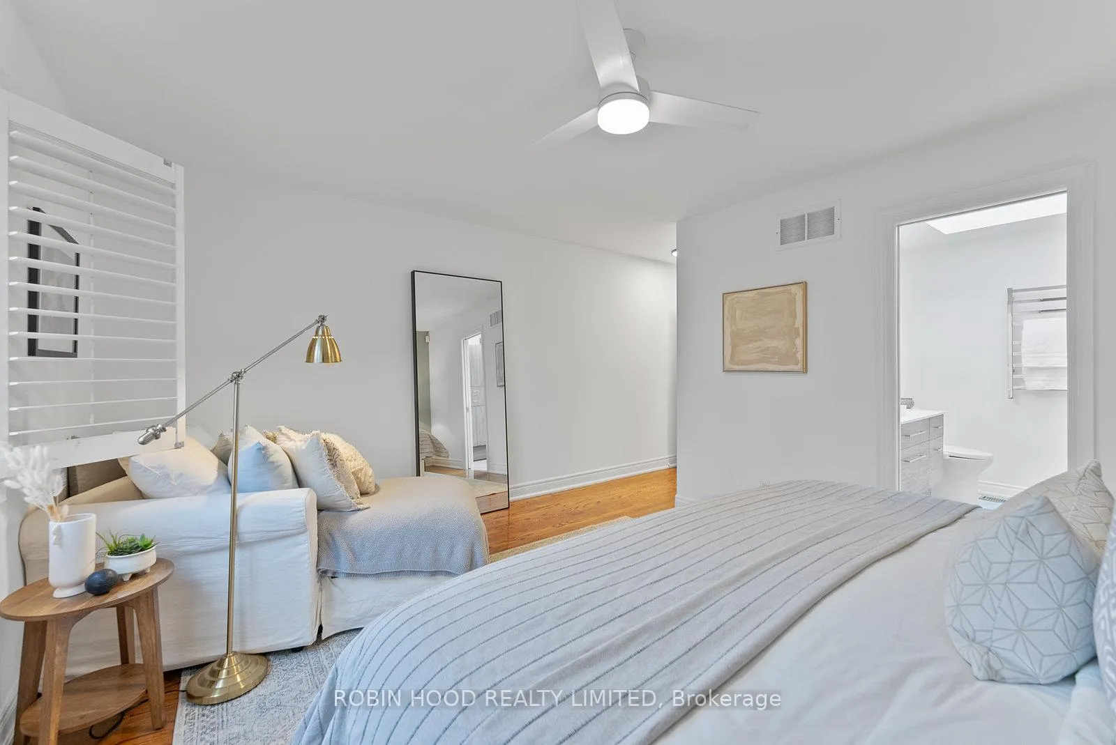 Photo 16 of 15 Gough Avenue, Toronto, North Riverdale — HOMEH