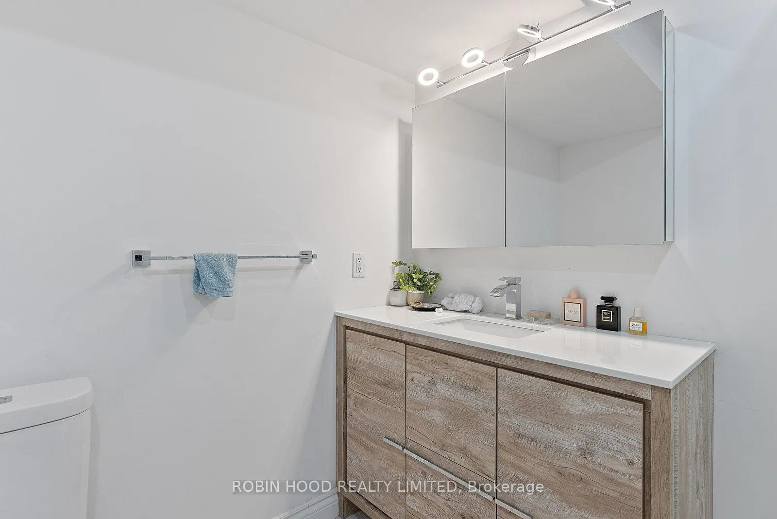 Photo 33 of 15 Gough Avenue, Toronto, North Riverdale — HOMEH
