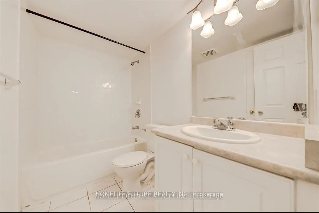 Photo 12 of Unit 314, 160 Wellington Street E, Aurora, Aurora Village — HOMEH
