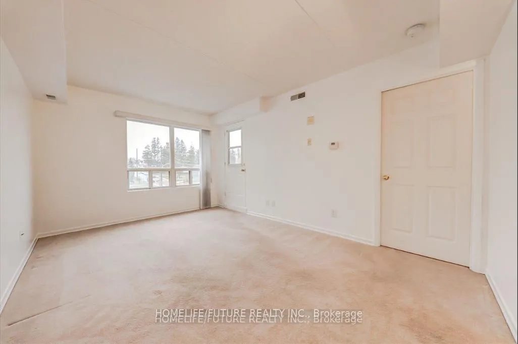 Photo 13 of Unit 314, 160 Wellington Street E, Aurora, Aurora Village — HOMEH