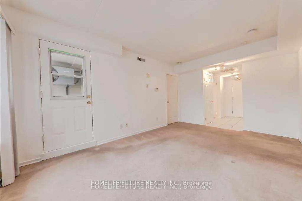 Photo 16 of Unit 314, 160 Wellington Street E, Aurora, Aurora Village — HOMEH