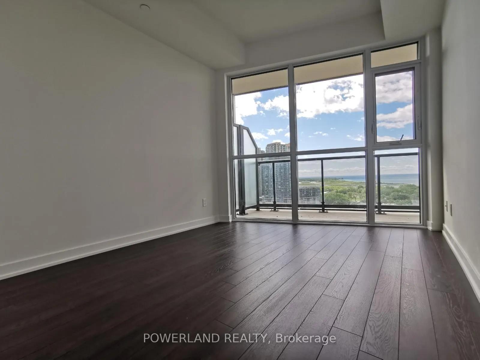 Photo 6 of Unit 1602, 30 Ordnance Street, Toronto, Niagara — HOMEH