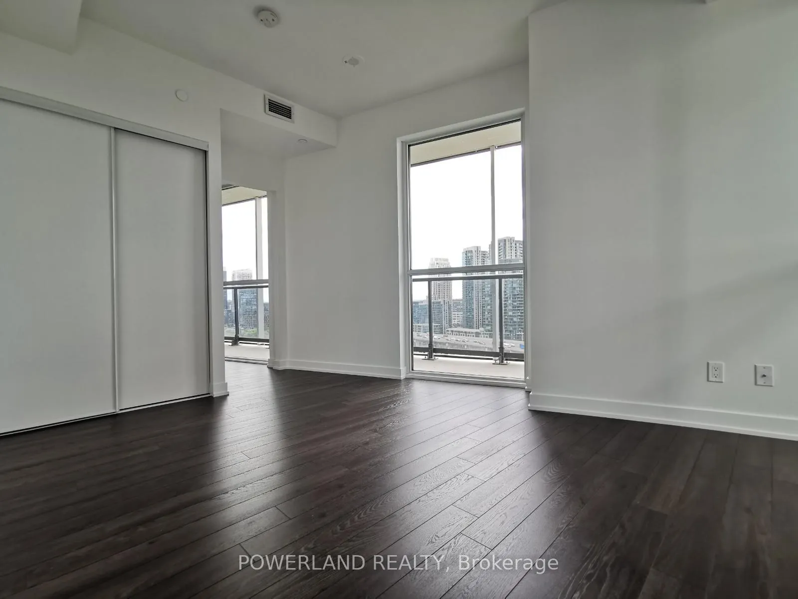 Photo 8 of Unit 1602, 30 Ordnance Street, Toronto, Niagara — HOMEH