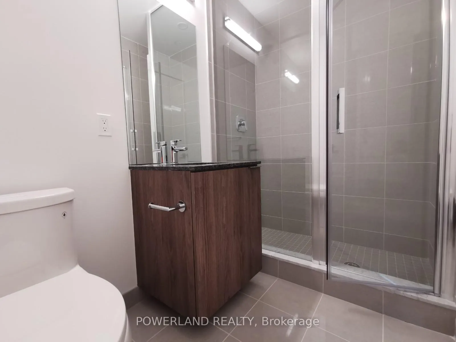 Photo 11 of Unit 1602, 30 Ordnance Street, Toronto, Niagara — HOMEH