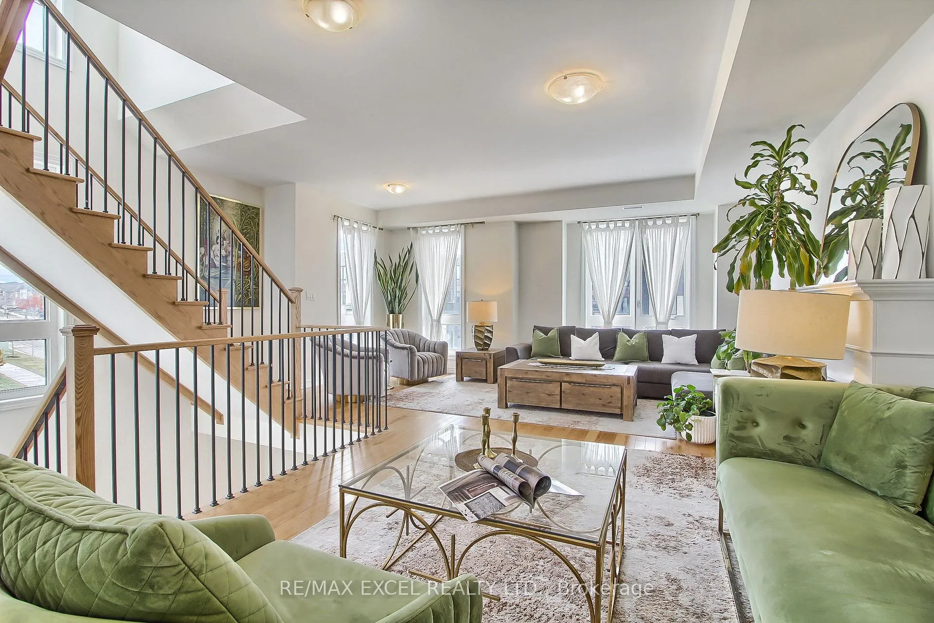 Photo 1 of 8 Lord Melborne Street, Markham, Victoria Square — HOMEH