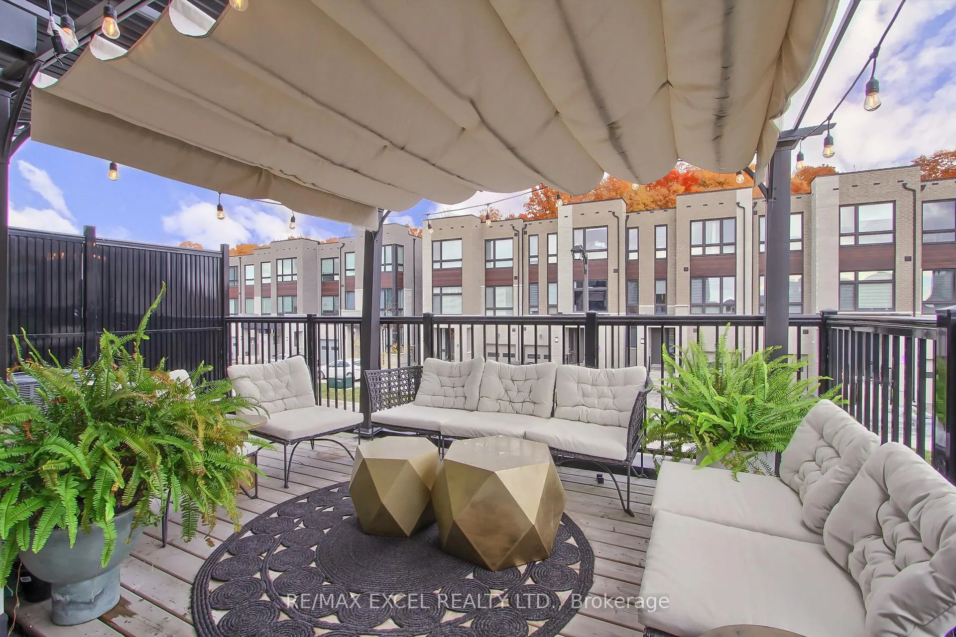Photo 12 of 8 Lord Melborne Street, Markham, Victoria Square — HOMEH