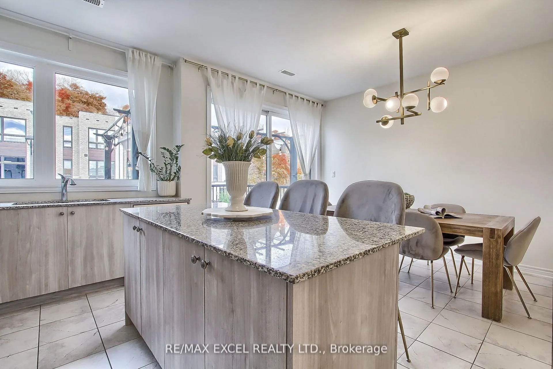 Photo 14 of 8 Lord Melborne Street, Markham, Victoria Square — HOMEH
