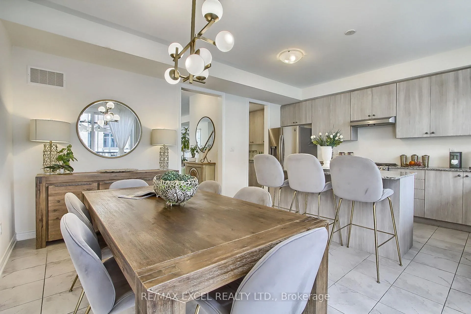 Photo 20 of 8 Lord Melborne Street, Markham, Victoria Square — HOMEH