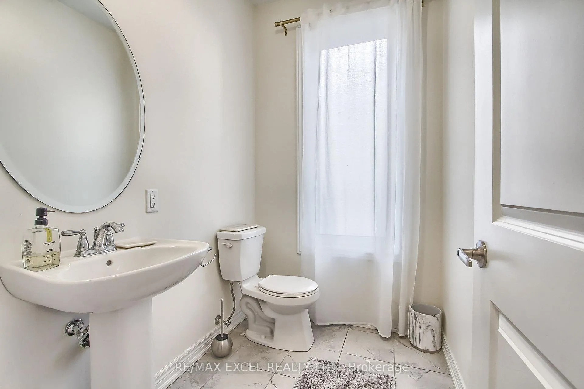 Photo 22 of 8 Lord Melborne Street, Markham, Victoria Square — HOMEH