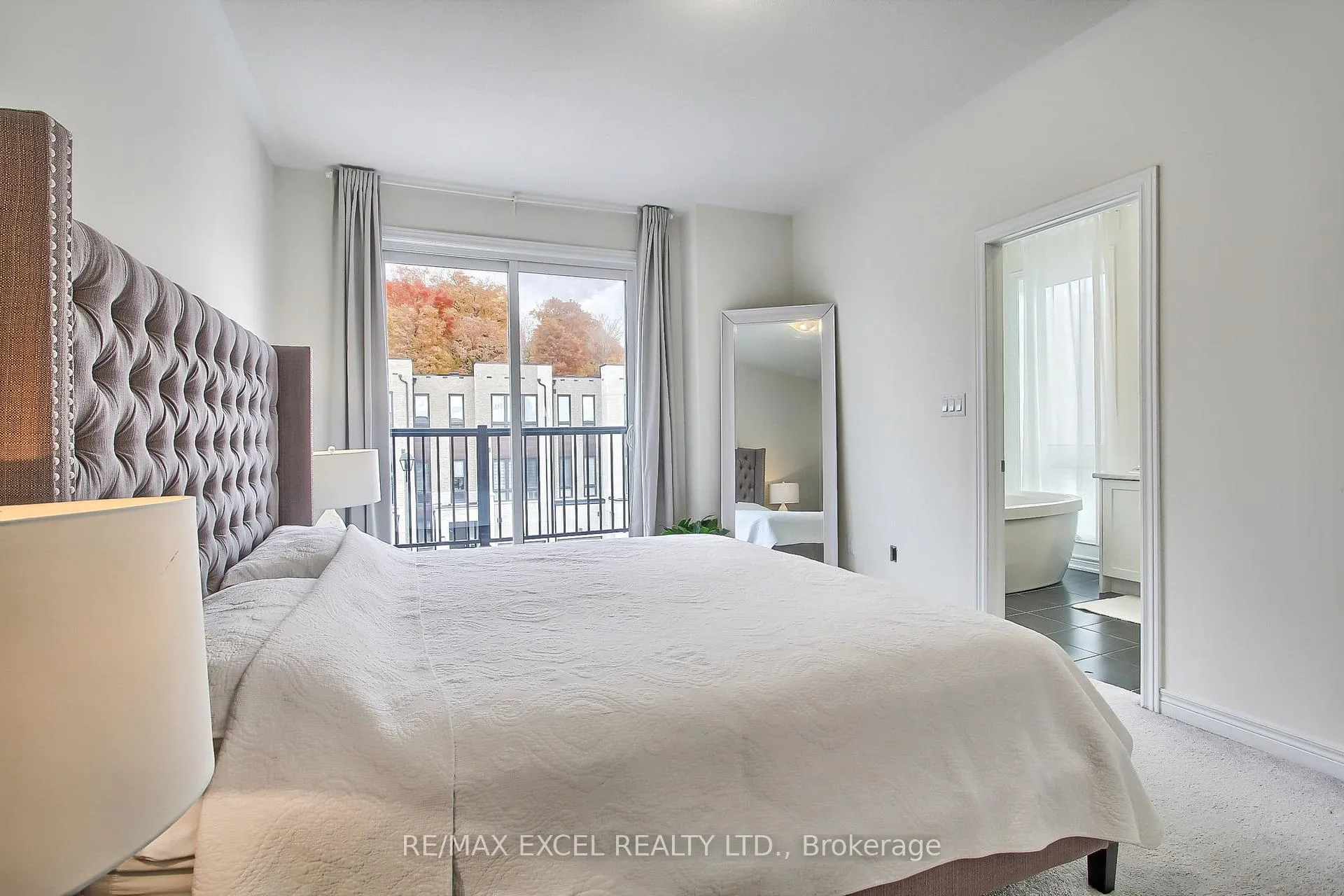 Photo 25 of 8 Lord Melborne Street, Markham, Victoria Square — HOMEH