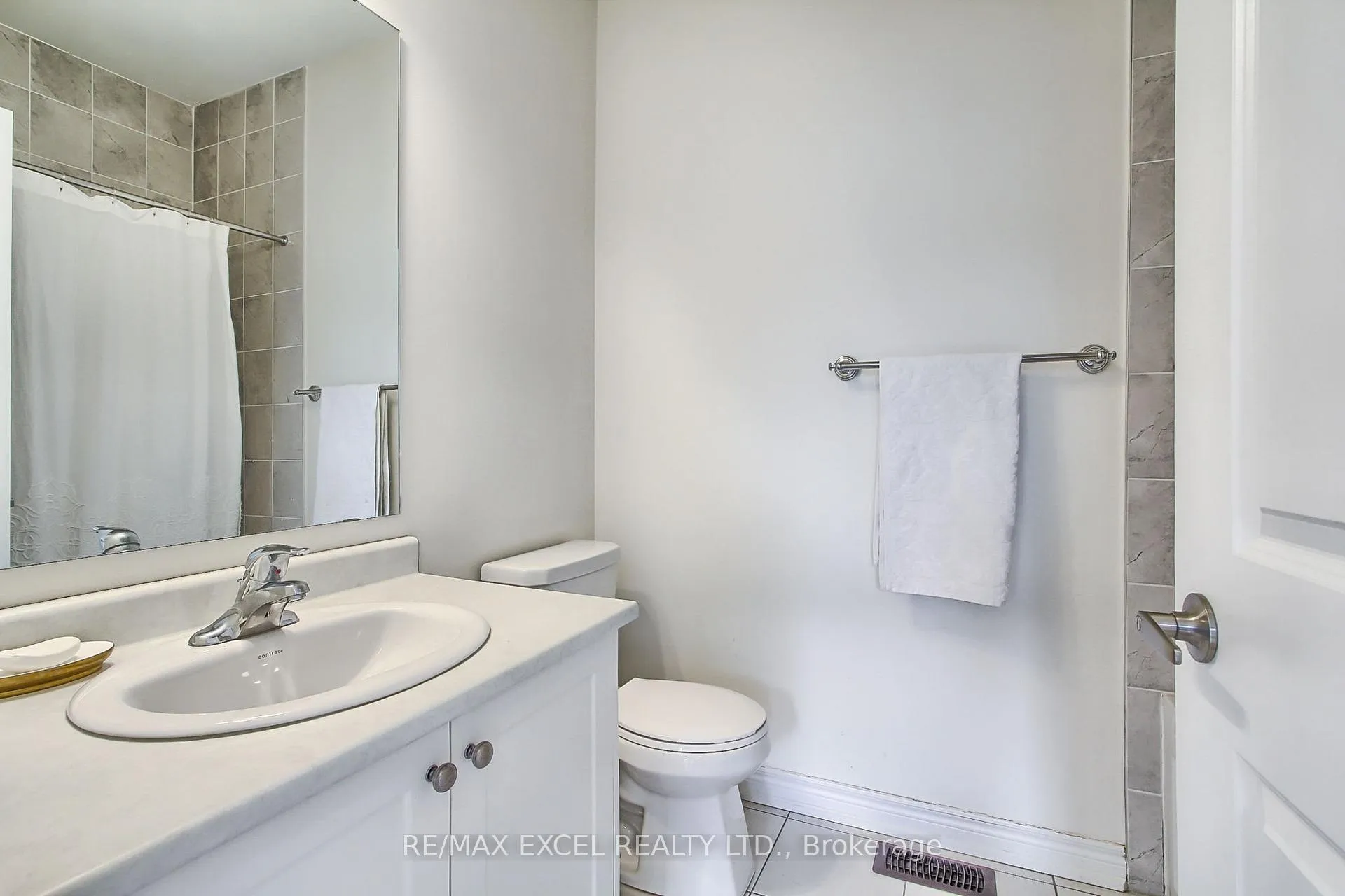 Photo 30 of 8 Lord Melborne Street, Markham, Victoria Square — HOMEH