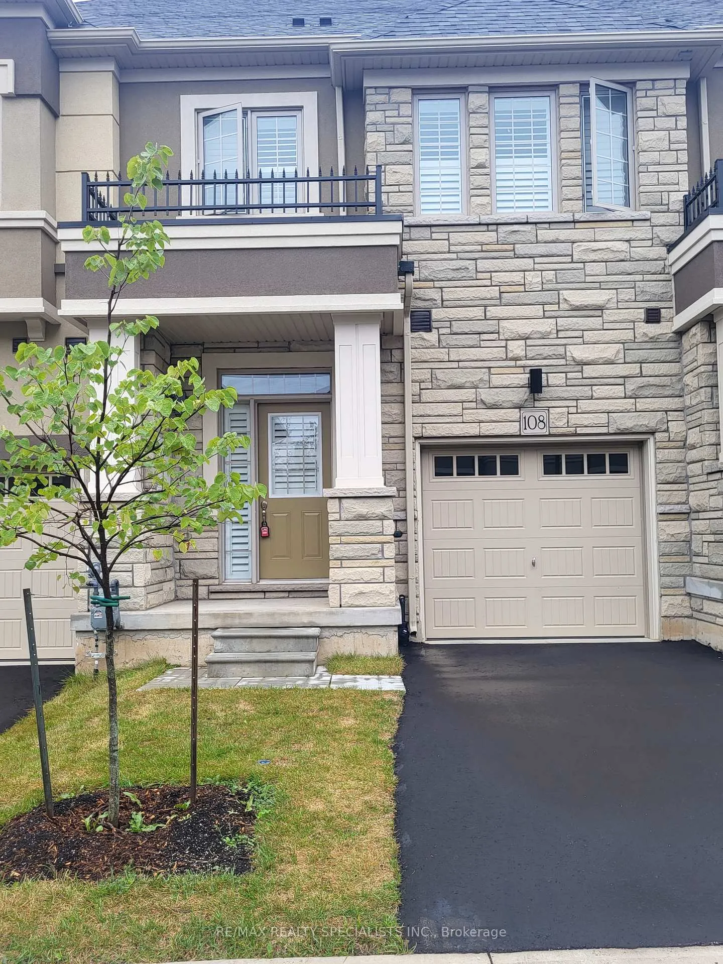 Photo 1 of Unit 108, 305 Garner Drive W, Hamilton, Ancaster — HOMEH