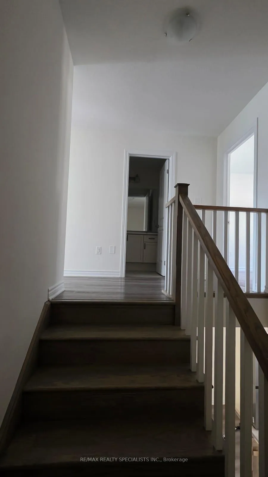 Photo 5 of Unit 108, 305 Garner Drive W, Hamilton, Ancaster — HOMEH