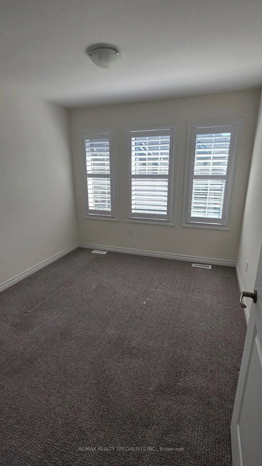 Photo 15 of Unit 108, 305 Garner Drive W, Hamilton, Ancaster — HOMEH