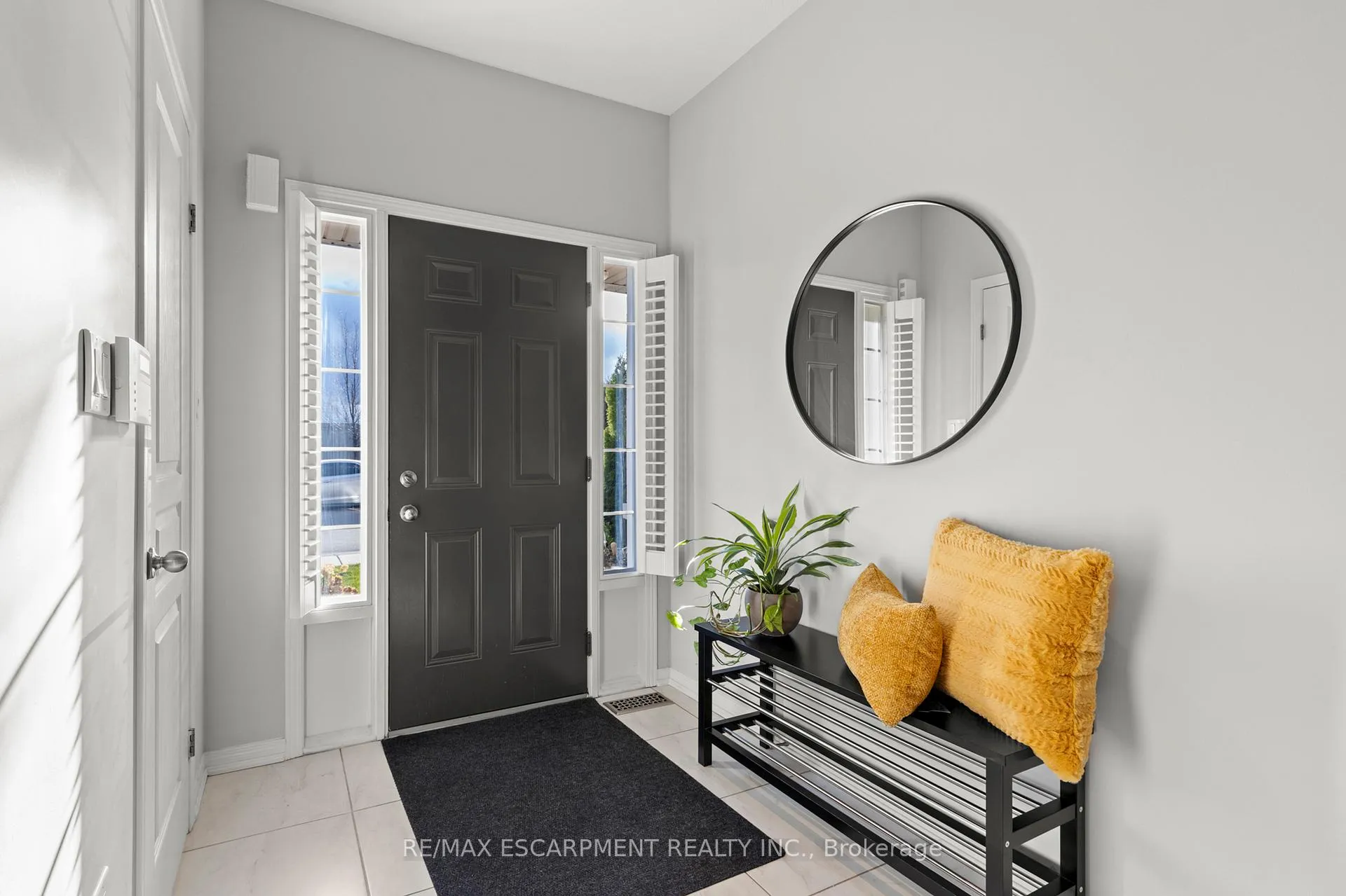 Photo 7 of Unit 37, 170 Palacebeach Trail, Hamilton, Stoney Creek — HOMEH