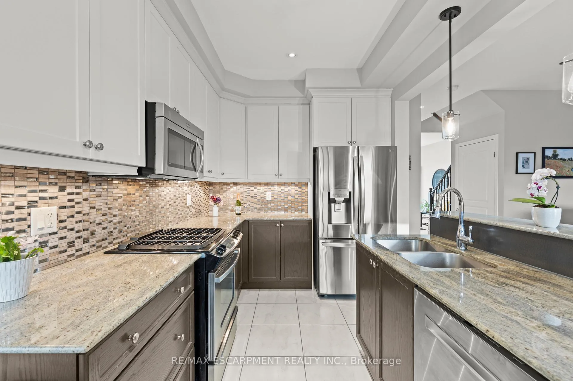 Photo 18 of Unit 37, 170 Palacebeach Trail, Hamilton, Stoney Creek — HOMEH