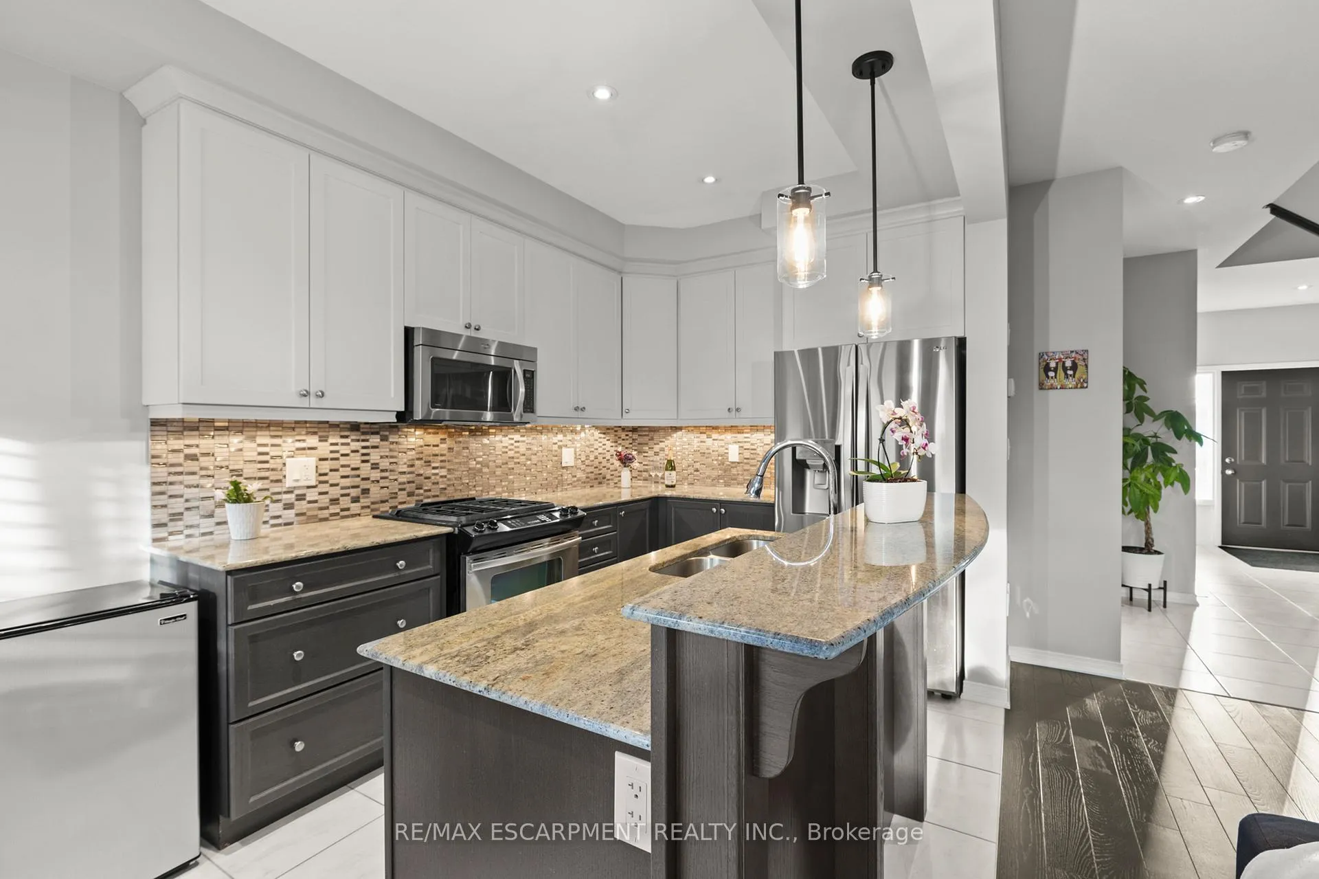 Photo 19 of Unit 37, 170 Palacebeach Trail, Hamilton, Stoney Creek — HOMEH