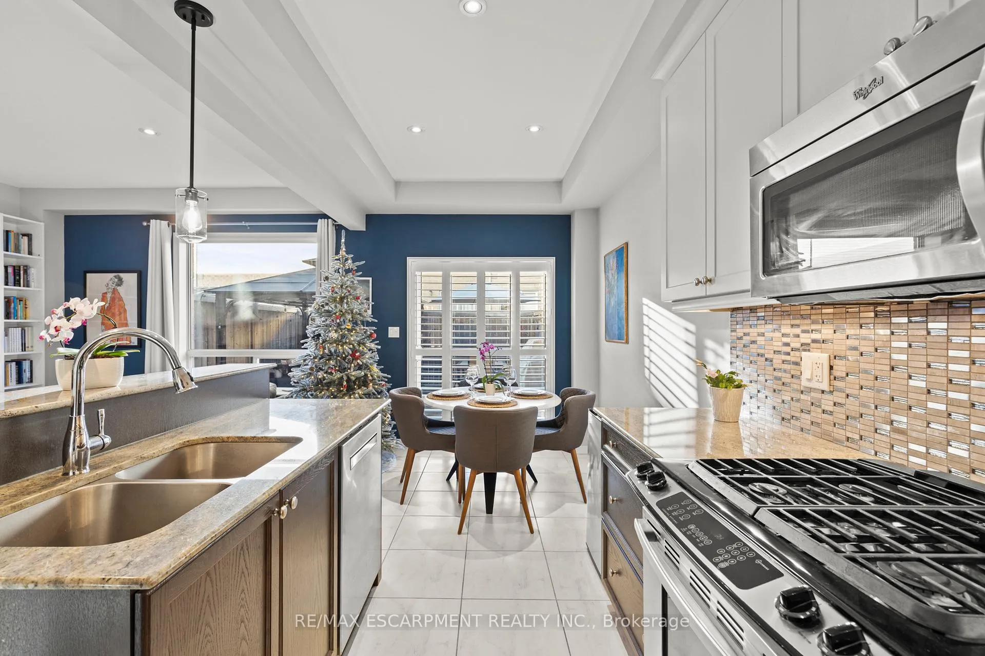 Photo 20 of Unit 37, 170 Palacebeach Trail, Hamilton, Stoney Creek — HOMEH