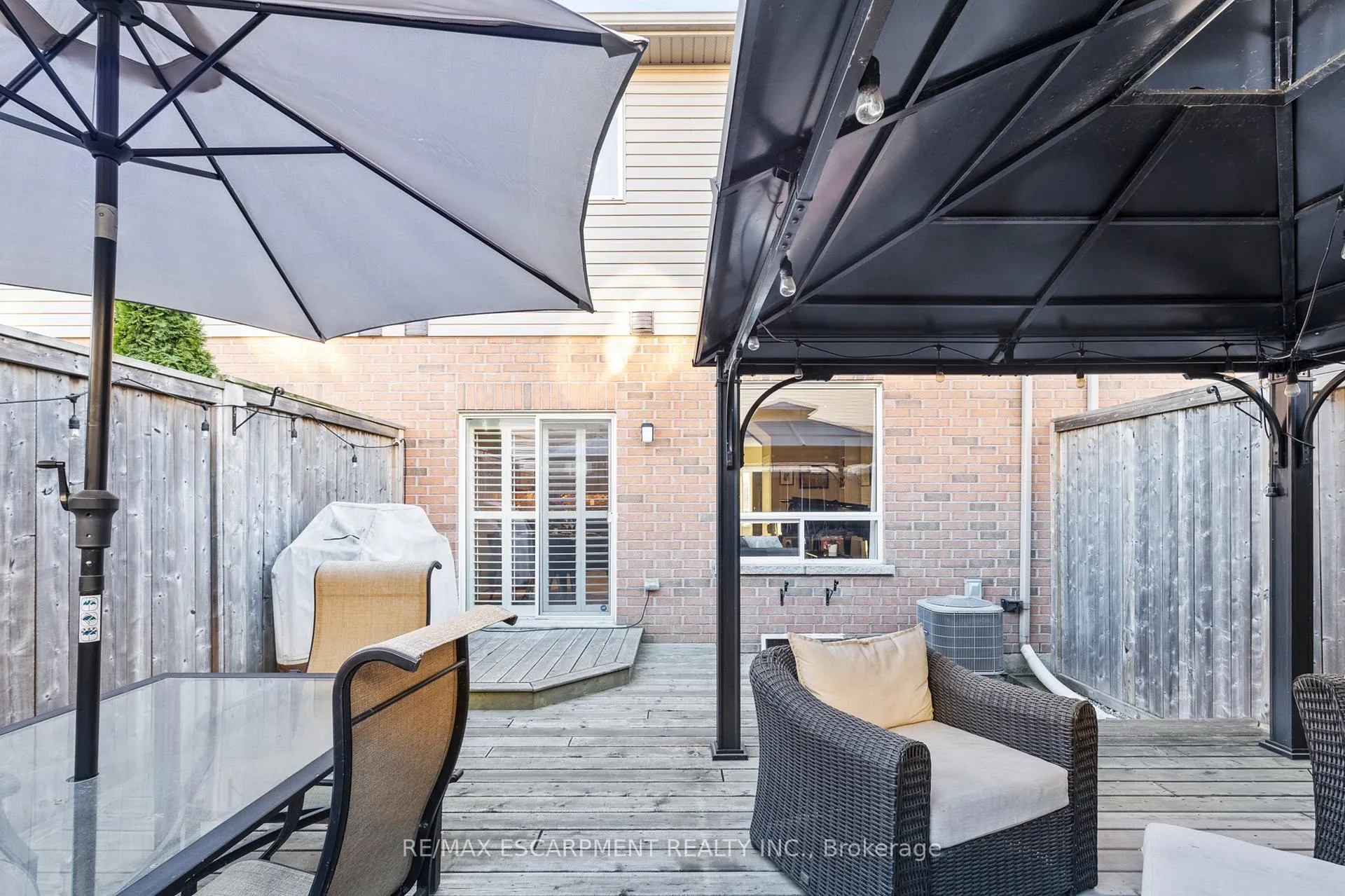 Photo 33 of Unit 37, 170 Palacebeach Trail, Hamilton, Stoney Creek — HOMEH