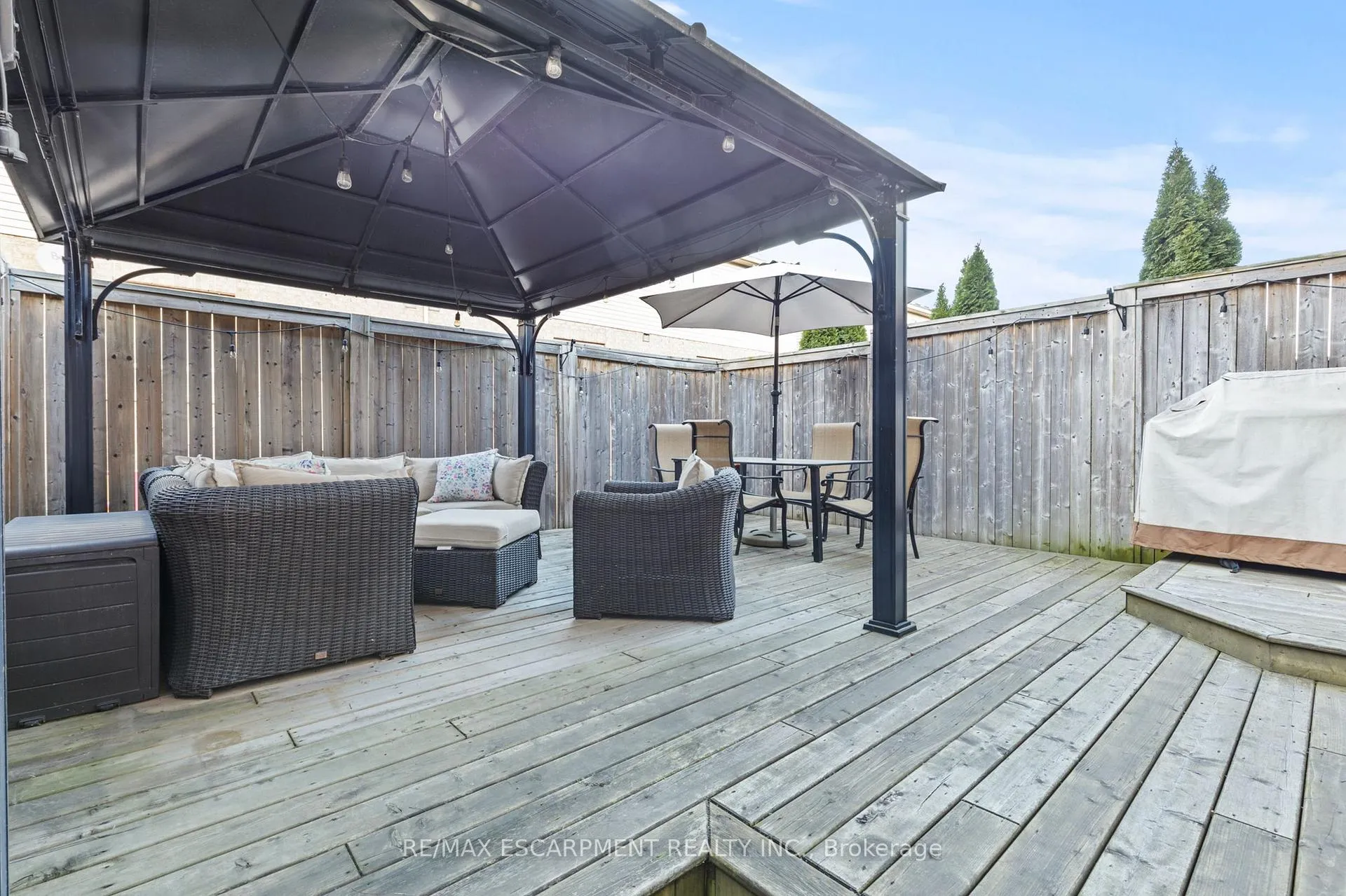 Photo 36 of Unit 37, 170 Palacebeach Trail, Hamilton, Stoney Creek — HOMEH
